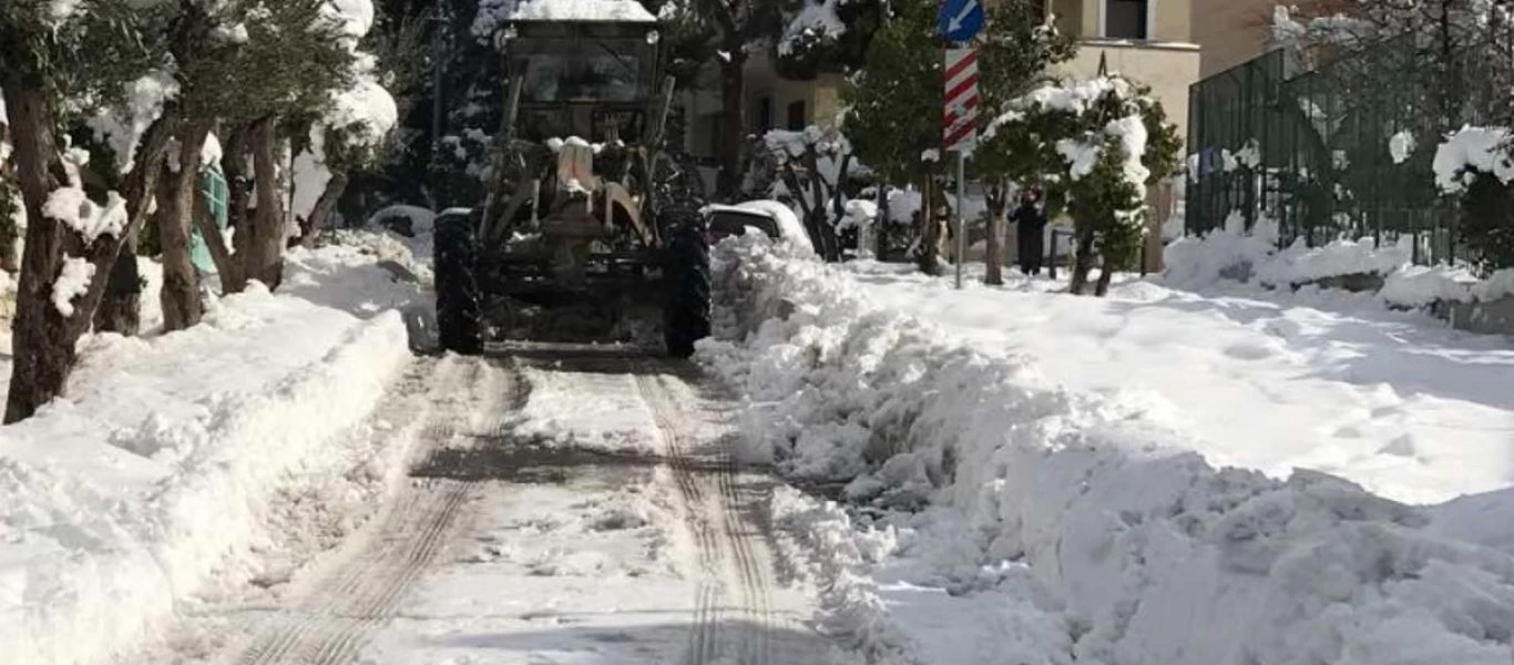 Δήμαρχος Λεβαδέων: «Είναι και παλιά η πόλη - Είχαμε να δούμε τόσο χιόνι από το 1987...»